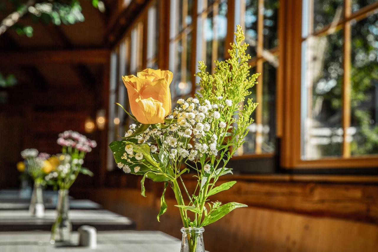 Voralpenhotel Schmoller Sankt Georgen im Attergau Ngoại thất bức ảnh
