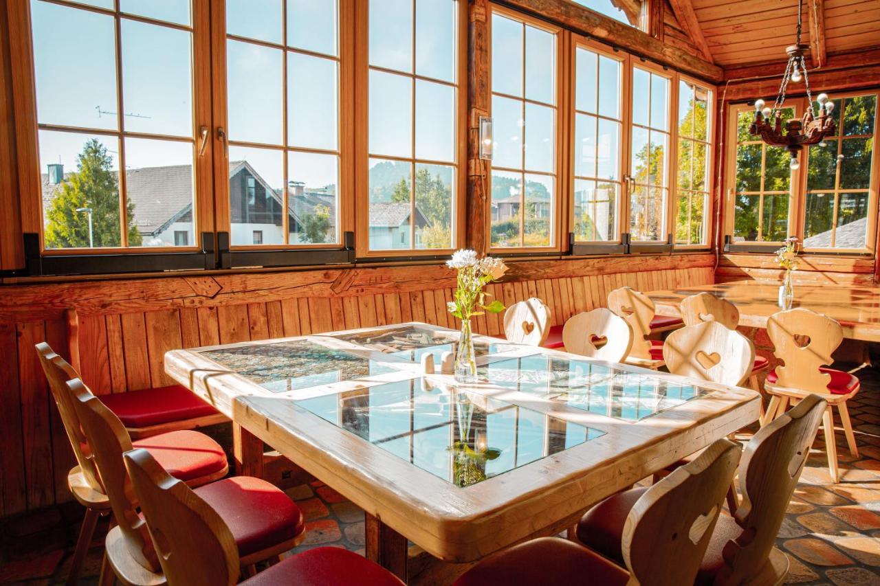 Voralpenhotel Schmoller Sankt Georgen im Attergau Ngoại thất bức ảnh
