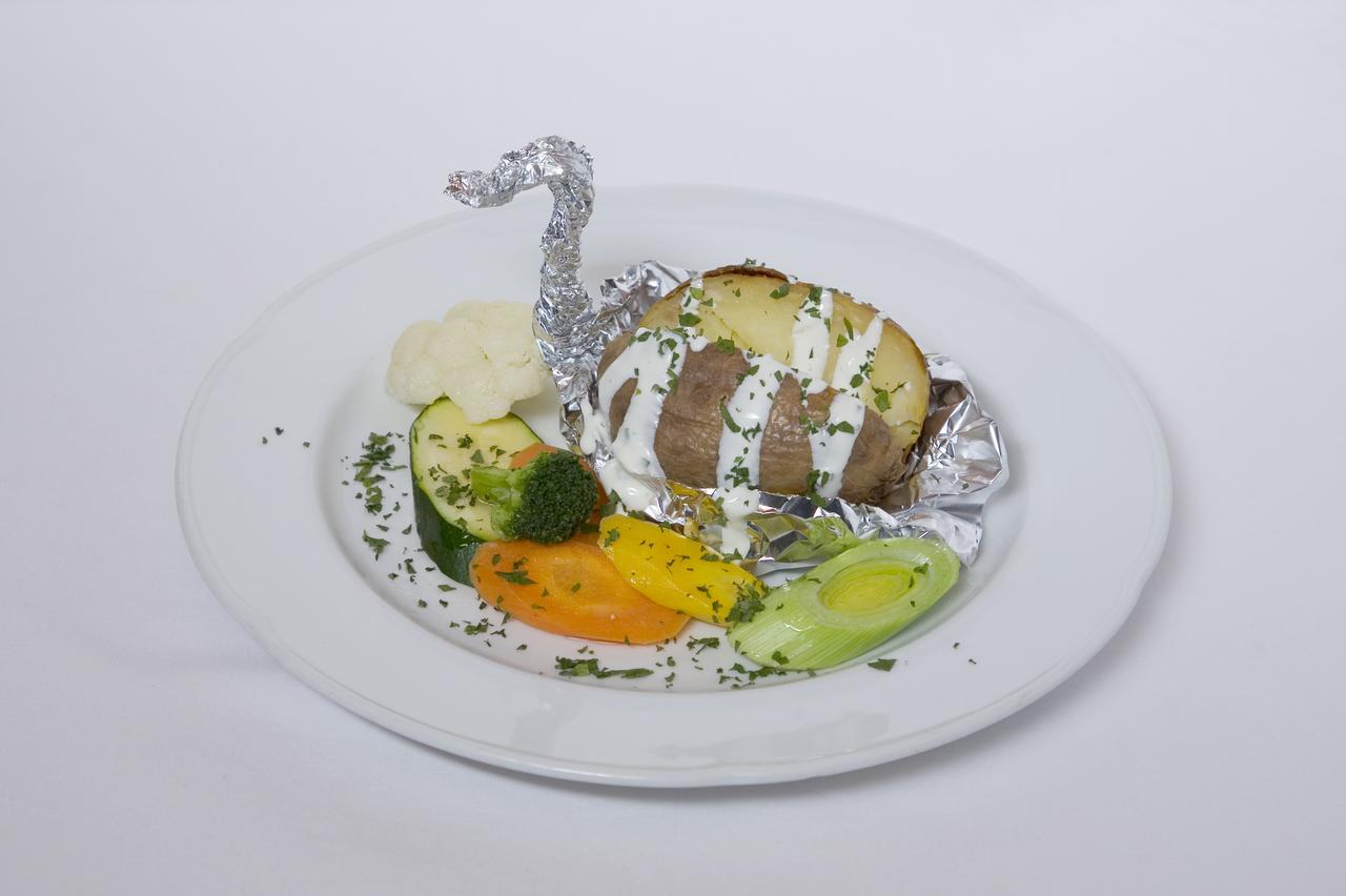 Voralpenhotel Schmoller Sankt Georgen im Attergau Ngoại thất bức ảnh